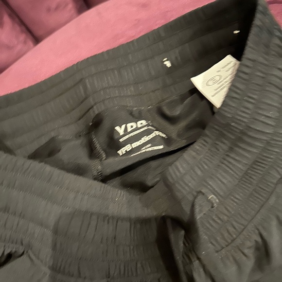 YPB Black Athletic Shorts XS - Picture 3 of 4